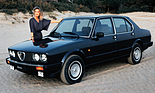 Bild (16/17): Alfa Romeo Alfetta Quadrifoglio Oro (116) (1983) – auch in nero erhältlich (© Zwischengas Archiv, 1983)