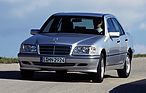 Bild (13/17): Mercedes-Benz C 250 Turbodiesel (1997) (© Werk/Archiv, 2023)