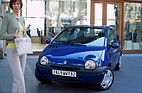 Bild (12/19): Renault Twingo (1998) (© Werk/Archiv, 2023)