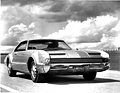 Bild (2/7): Oldsmobile Toronado (1966) - imposante Frontgestaltung (© Werk, 2015)