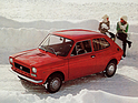 Bild (15/28): Fiat 127 (1971) - Wie man sich vom Schnee abhebt... (© Mark Siegenthaler, 2021)