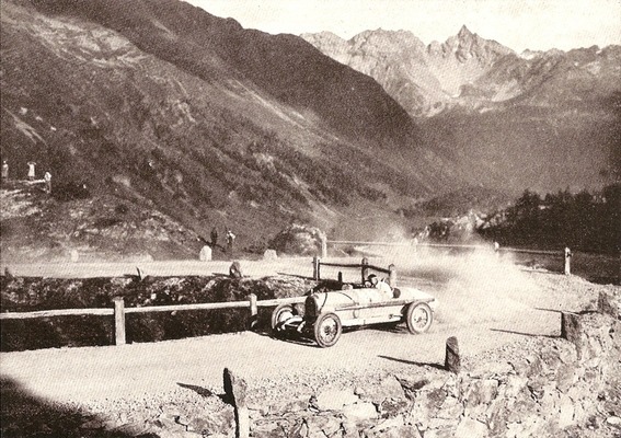 Bild (1/5): Austro-Daimler (1928) - Hans Stuck fuhr Streckenrekord beim Bernina-Bergrennen 1929 (© Bruno von Rotz, 2017)