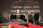 Bild (4/5): Viel Interesse für den V8 im Heck des Ford GT40 von GTD - Versteigerung der Oldtimer Galerie in Gstaad am 29. Dezember 2017 (© Bruno von Rotz, 2018)