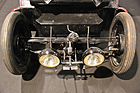 Bild (11/15): Rapid Kleinwagen (1948) - Vorderachse mit EInzelradaufhängungen und querliegenden doppelten Blattfedern - gesehen in der Ausstellung 110 Jahre Zürcher Automobilbau (© Bruno von Rotz, 2014)