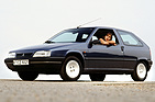 Bild (11/17): Citroën ZX 1.4i (1994) - Die Form erinnert an ein Coupé (© Zwischengas Archiv, 1994)