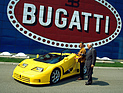 Bild (7/9): Bugatti EB110 SS (1994) – der siebenfache Formel-1-Weltmeister zusammen mit dem damaligen Bugatti-Besitzer Romano Artioli (© Zwischengas Archiv, 1994)