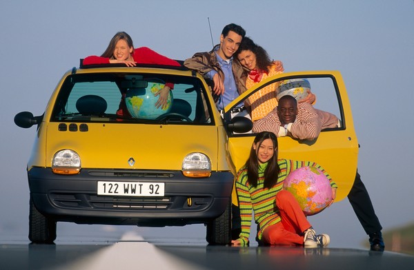 Bild (1/19): Renault Twingo 'Benetton' (1996) (© Werk/Archiv, 2023)